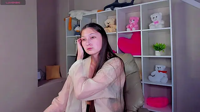 Ella Burns online show from 11.12.25