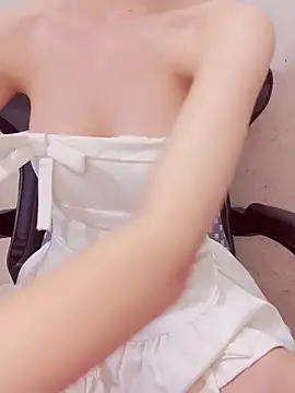 Snapshot of GirlNaughtyFull chatting on 05.17.26 GirlNaughtyFull online show from 05.17.26