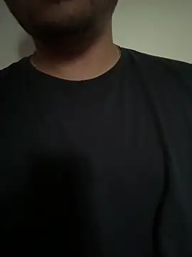 Qwert9012 online show from 11.04.25