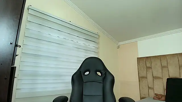 BeatrizSchmidt online show from 11.21.25