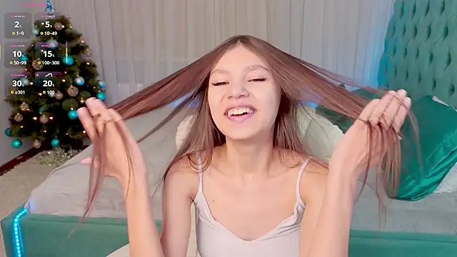 Little  Lunaa online show from 12.22.25