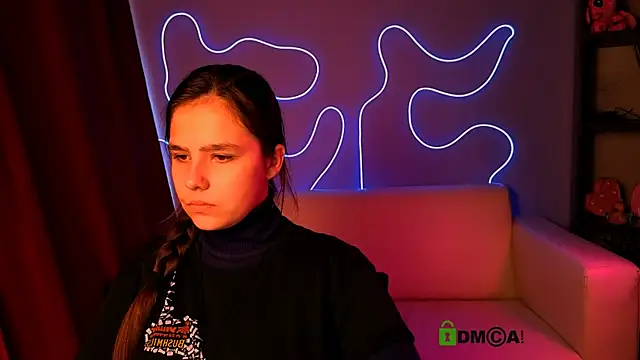 Snapshot of kelly_may1 chatting on 11.10.25 kelly may1 online show from 11.10.25