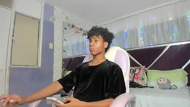 Santy bigcock 01 online show from 03.22.26