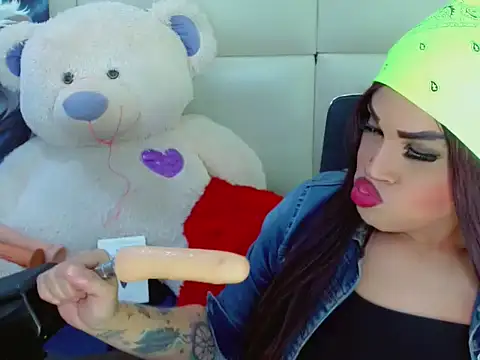 NharaBigCock online show from 11.05.25