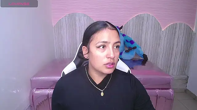 Snapshot of tamara_brown_t chatting on 11.15.25 tamara brown t online show from 11.15.25