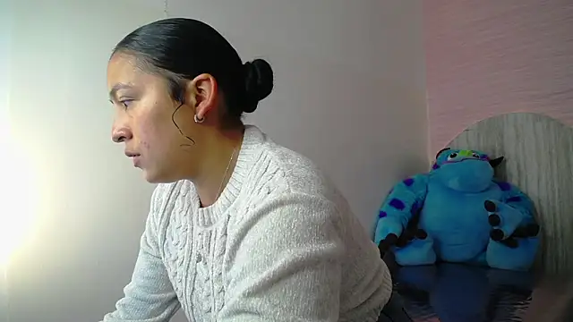 Snapshot of tamara_brown_t chatting on 11.25.25 tamara brown t online show from 11.25.25