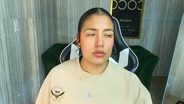 Snapshot of tamara_brown_t chatting on 12.20.25 tamara brown t online show from 12.20.25