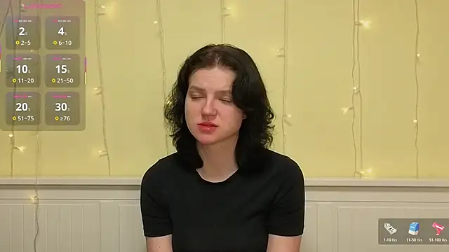 LatinaHuguenin online show from 01.18.26