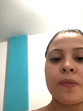 Snapshot of emily_blaker chatting on 11.08.25 emily blaker online show from 11.08.25