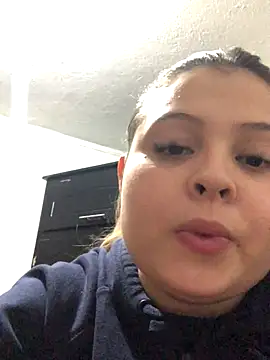 Snapshot of emily_blaker chatting on 11.10.25 emily blaker online show from 11.10.25