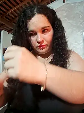 Snapshot of Reichel05_ chatting on 11.22.25 Reichel05 online show from 11.22.25