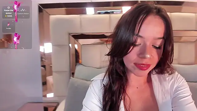 Snapshot of danielamonet chatting on 03.27.26 danielamonet online show from 03.27.26