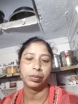 Snapshot of Hami705 chatting on 11.10.25 Hami705 online show from 11.10.25