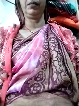 Snapshot of Hami705 chatting on 11.23.25 Hami705 online show from 11.23.25