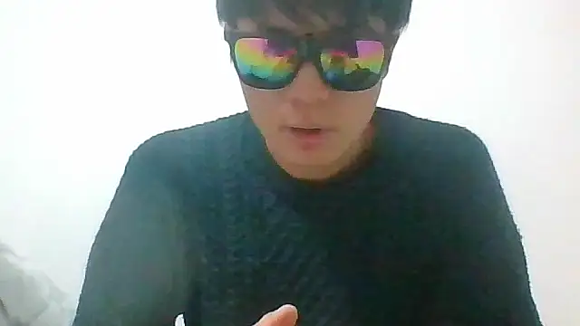 hiroto11058 online show from 12.14.25