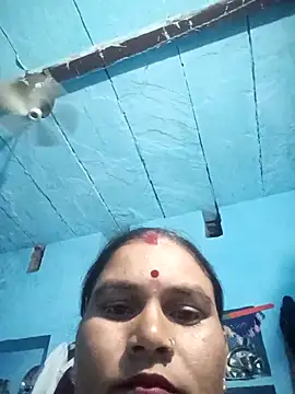 Snapshot of Chinki_pande chatting on 11.05.25 Chinki pande online show from 11.05.25