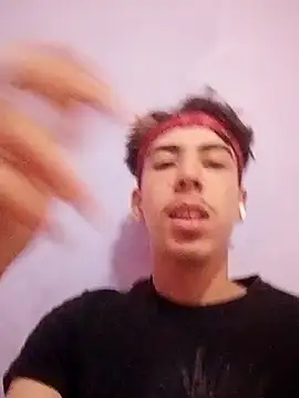 Snapshot of NovaCharm chatting on 11.11.25 NovaCharm online show from 11.11.25