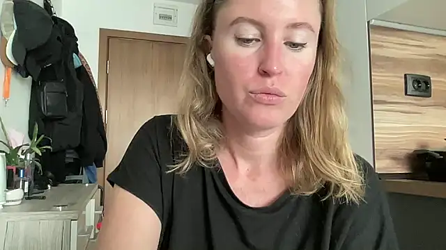 Ameli8 online show from 11.26.25