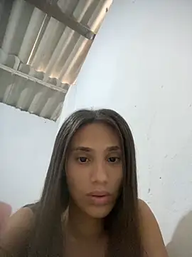 Snapshot of Mari2419 chatting on 11.26.25 Mari2419 online show from 11.26.25