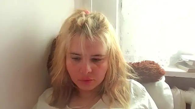 HornyElena online show from 04.14.26