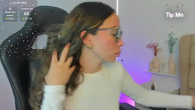 LuluuBerry online show from 11.24.25