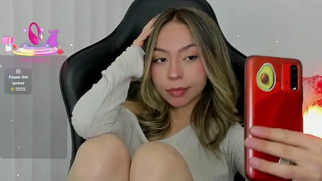 LuluuBerry online show from 01.08.26