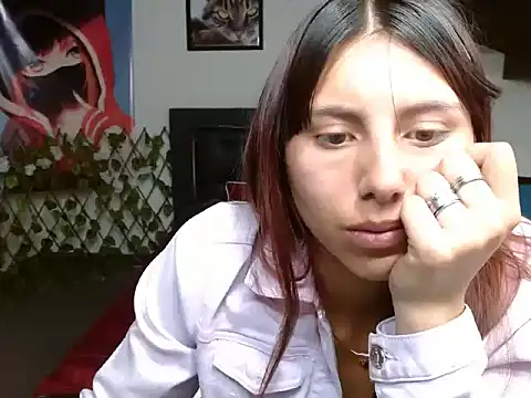 LuluKiss  online show from 11.05.25