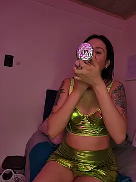 Snapshot of Natali_12 chatting on 11.23.25 Natali 12 online show from 11.23.25