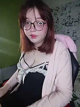 Snapshot of Michi_sauria1 chatting on 05.23.26 Michi sauria1 online show from 05.23.26