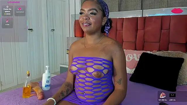 RubyCrox online show from 04.22.26