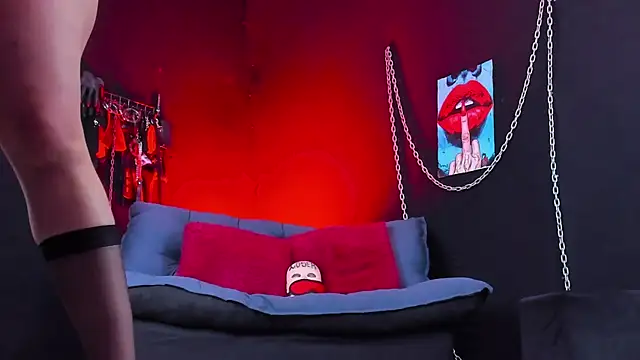 KatrinaStone online show from 03.31.26