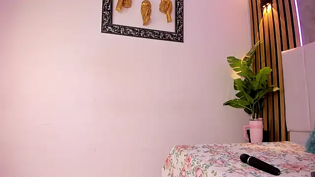 Carlotta de velour online show from 02.27.26