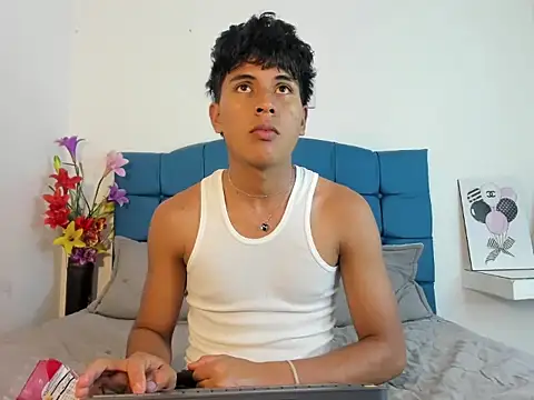 Valentino Lane online show from 01.14.26