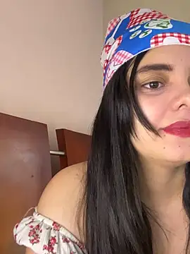 candicewest  online show from 11.24.25