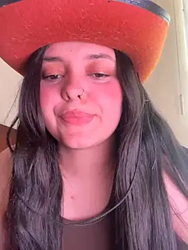 candicewest  online show from 04.15.26