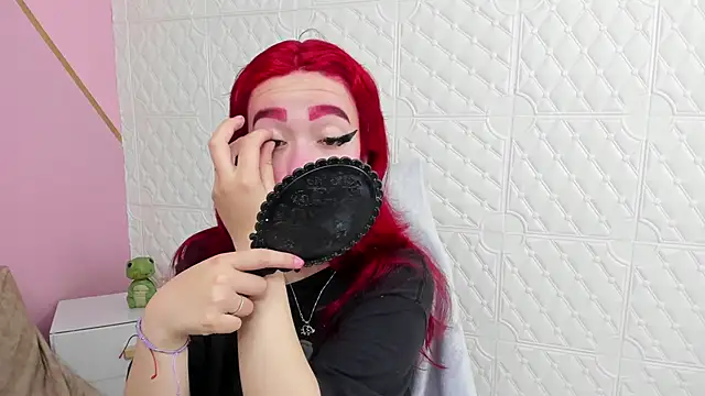 Dakkotta   online show from 12.17.25