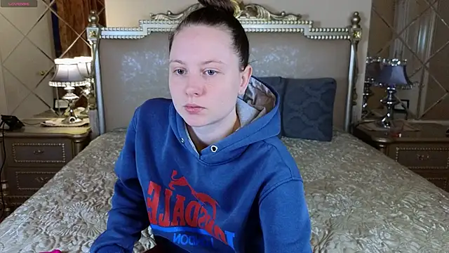 HolyBabyDoll online show from 11.28.25