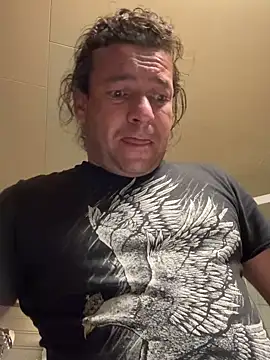 Snapshot of miguel910921 chatting on 11.09.25 miguel910921 online show from 11.09.25