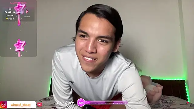 Snapshot of call_me_theo chatting on 11.13.25 call me theo online show from 11.13.25