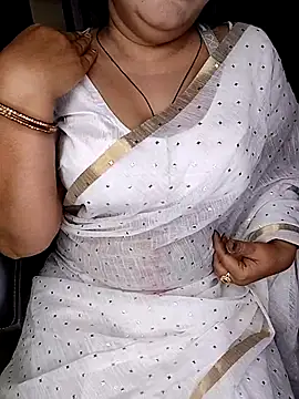 Snapshot of indian_Teena_Bhabhi chatting on 03.12.26 indian Teena Bhabhi online show from 03.12.26