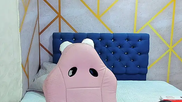  vaiolet owo online show from 02.12.26