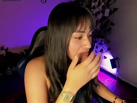 Snapshot of Dhany_Naugthy_ chatting on 11.10.25 Dhany Naugthy online show from 11.10.25