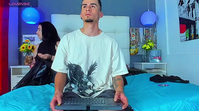 Sharon Tyga20 online show from 11.21.25