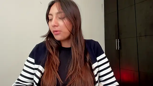 Snapshot of LilyGarcia chatting on 05.31.26 LilyGarcia online show from 05.31.26