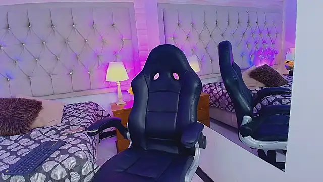 Liathompson FG online show from 03.19.26