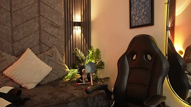 AuroraLanee  online show from 01.17.26