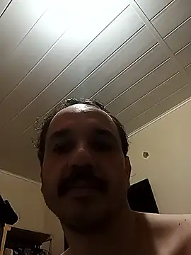 Snapshot of putosemlimiti chatting on 11.11.25 putosemlimiti online show from 11.11.25