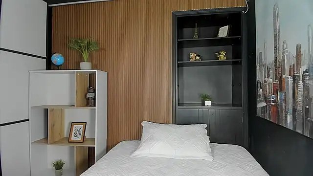 ZarinaWynne online show from 03.28.26