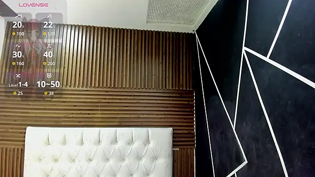 ZarinaWynne online show from 04.10.26