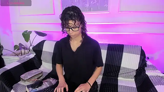 AliceMadnes online show from 03.07.26